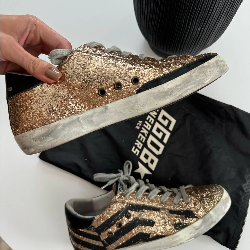 AUTHENTIC gold & black glitter golden goose - Picture 8 of 8